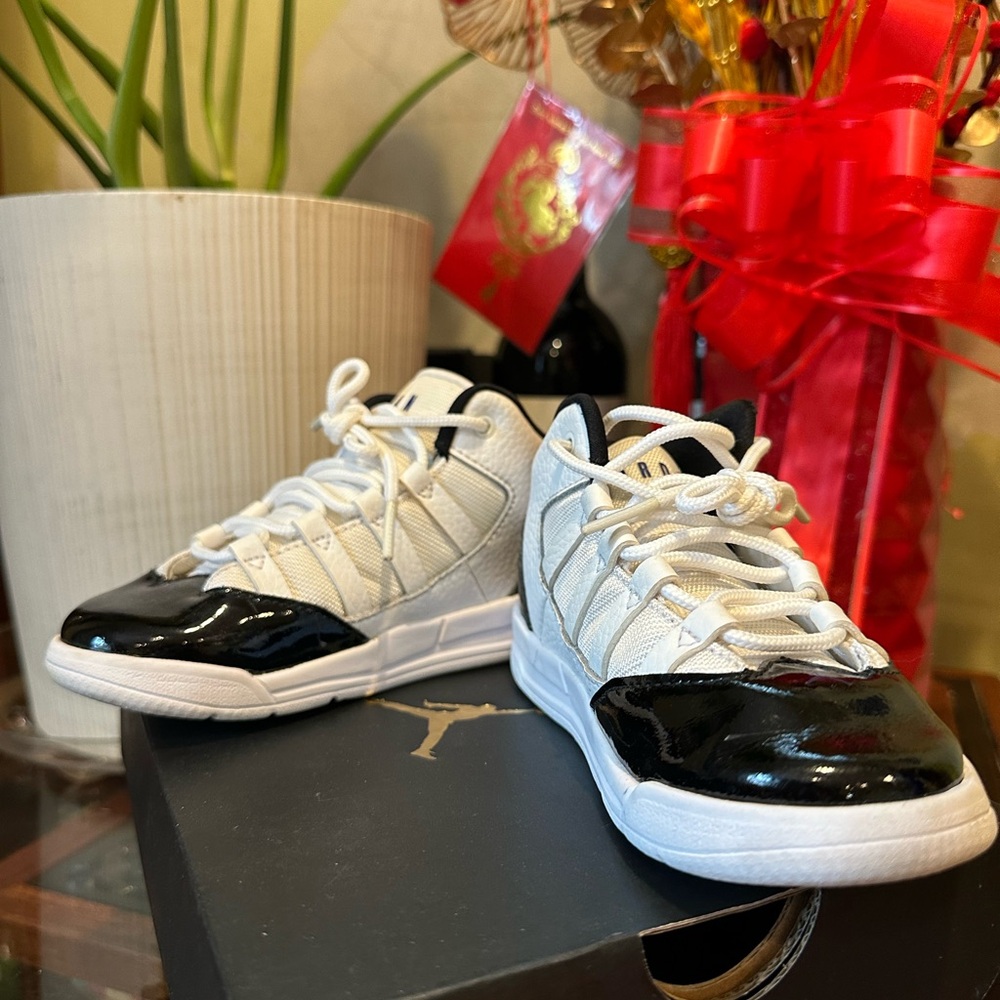 Toddler Air Jordan 11 Retro TD size 9c